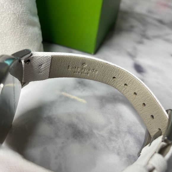 🆕 NWOB Kate Spade White Genuine Leather Watch - Picture 5 of 7